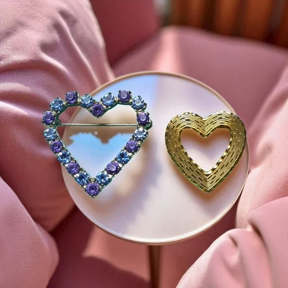 Heart Shaped Brooch Set Of 2 with Purple Rehinestone and Gold Tone - Picture 4 of 12